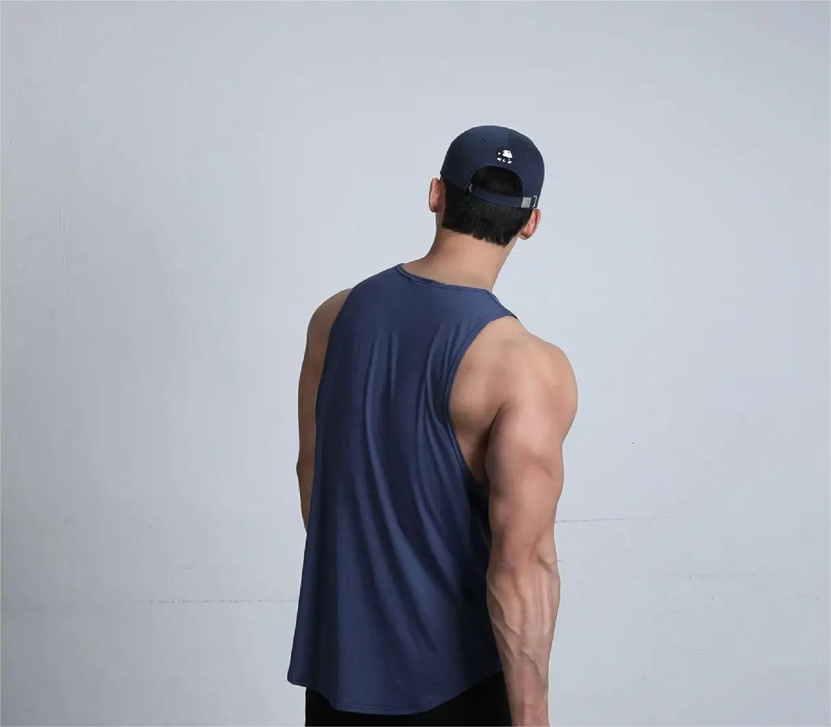 Men's Sleeveless Gym Tank Top - Loose Fit for Summer Bodybuilding and Fitness Yoga Shop 2018